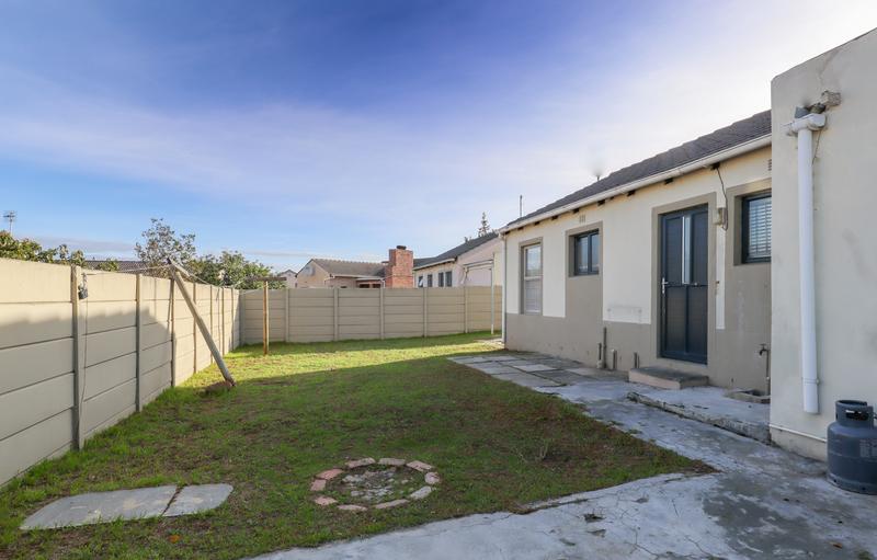 2 Bedroom Property for Sale in Victoria Park Western Cape